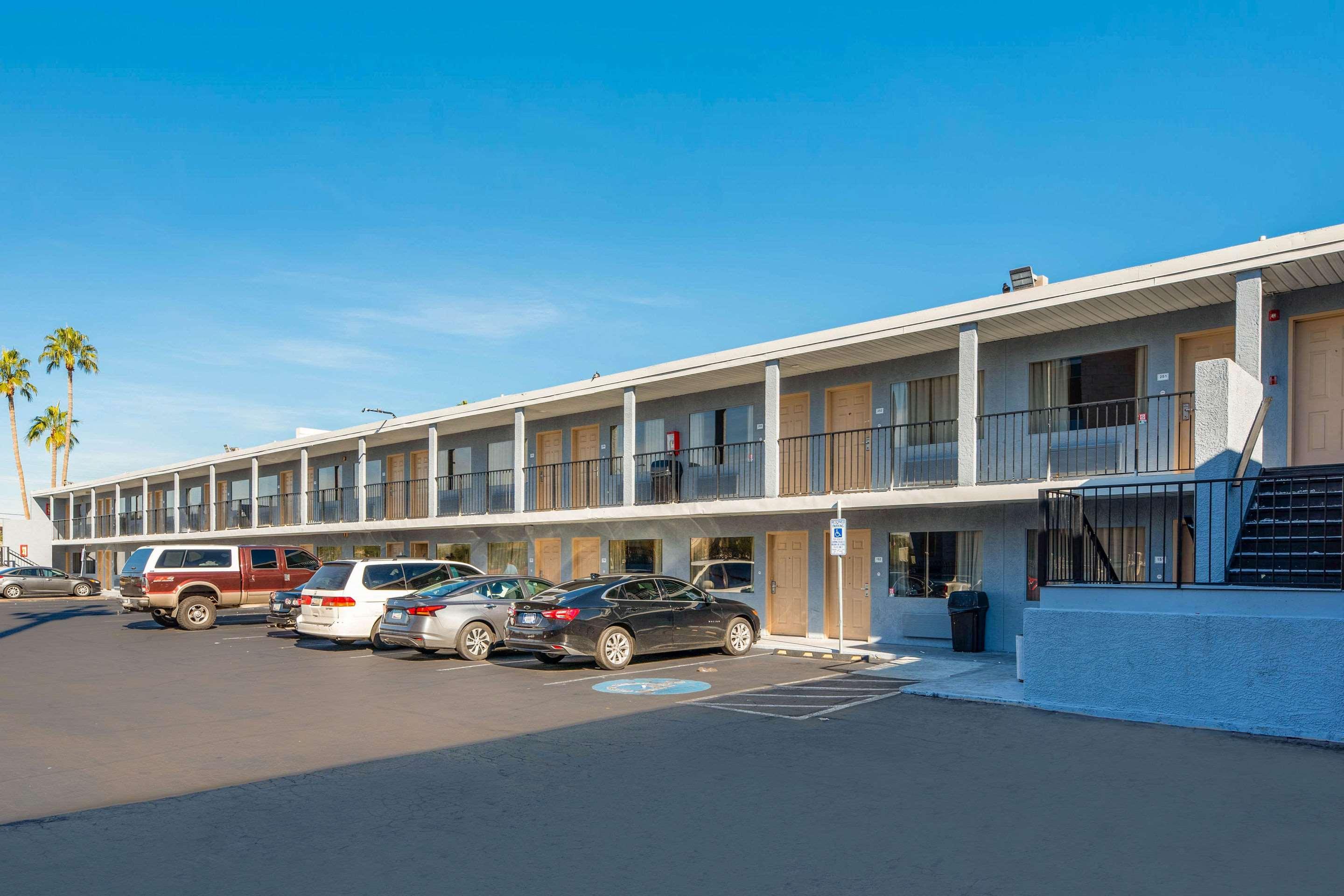 Econo Lodge Phoenix North I-17 Exterior foto