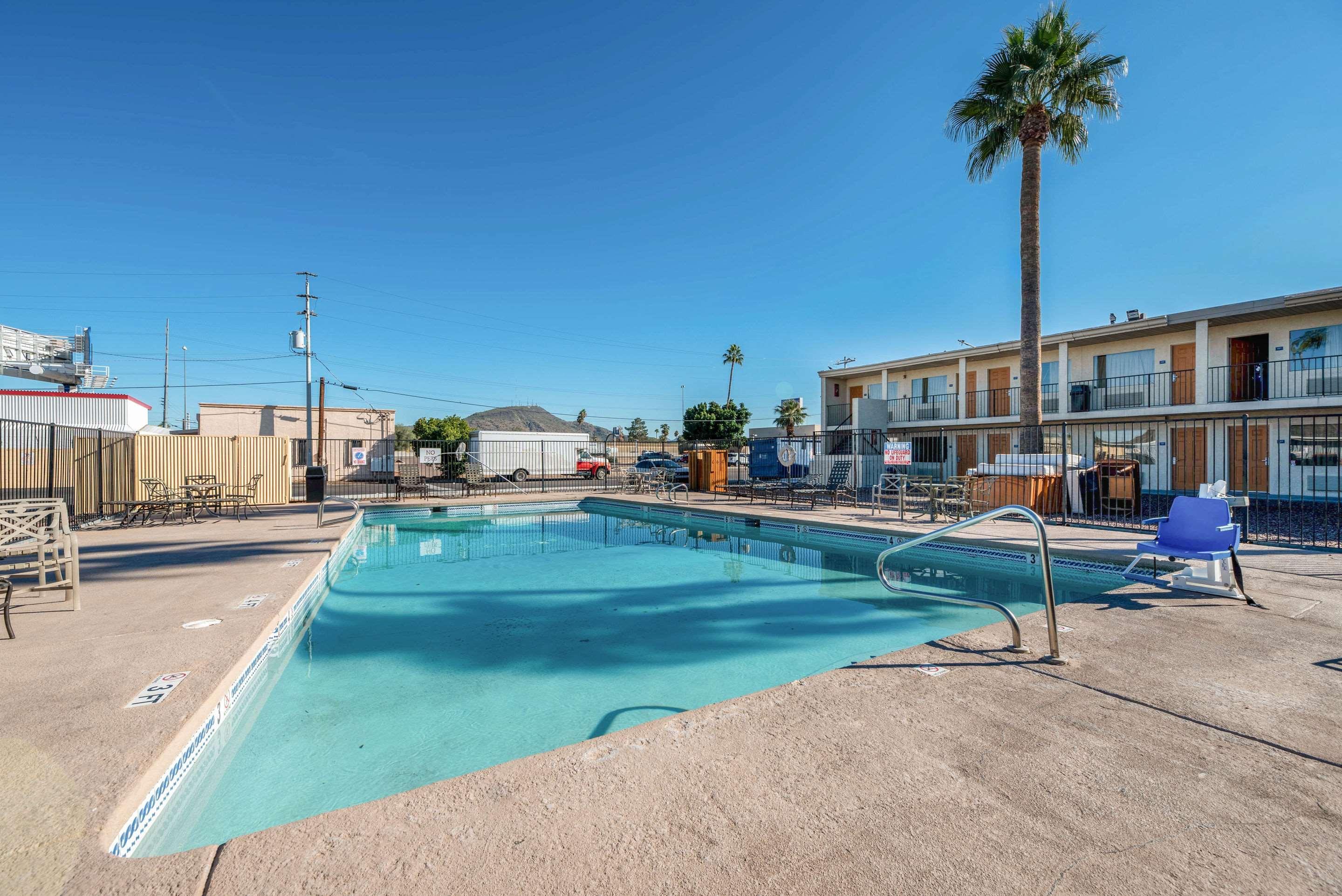 Econo Lodge Phoenix North I-17 Exterior foto
