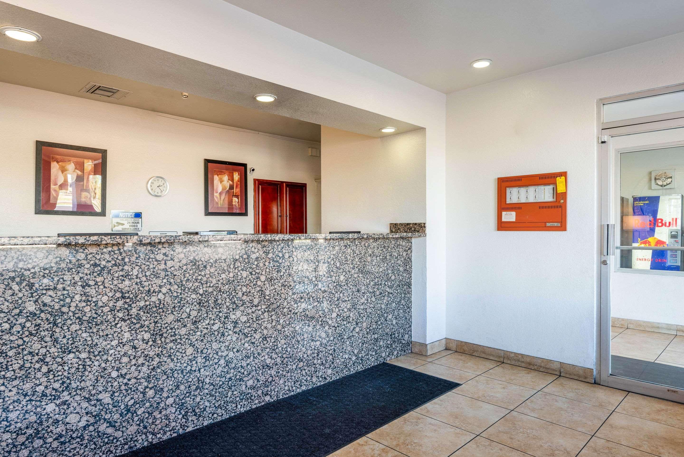 Econo Lodge Phoenix North I-17 Exterior foto