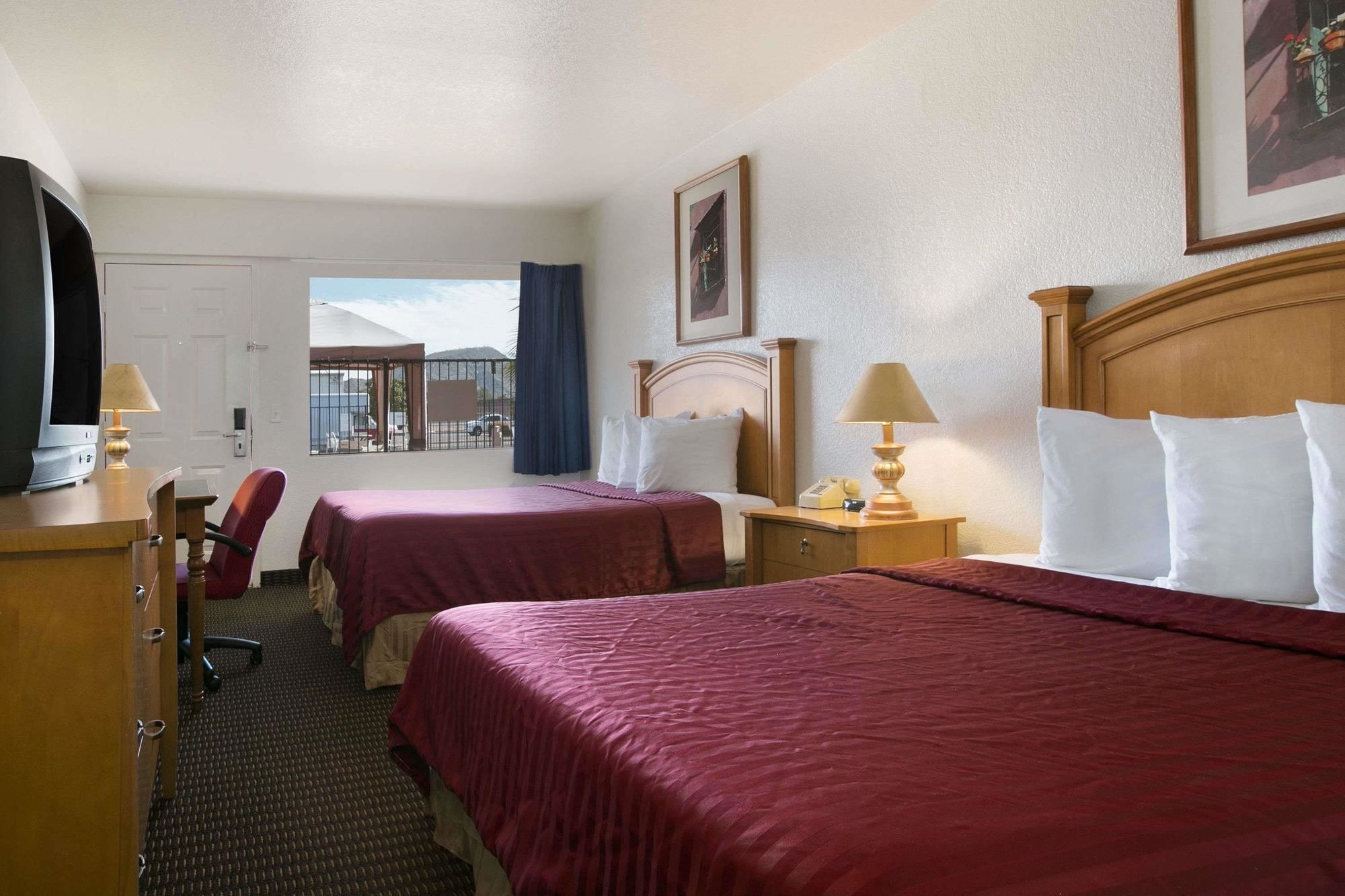 Econo Lodge Phoenix North I-17 Exterior foto